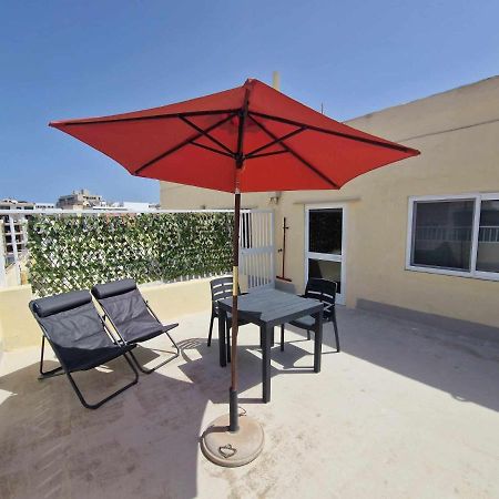 Comfy And Cosy. Apartment St. Paul's Bay Exterior photo
